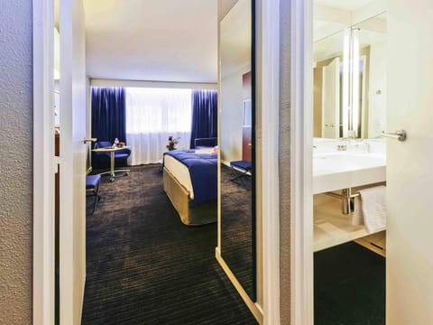 Minibar, in-room safe, blackout drapes, soundproofing