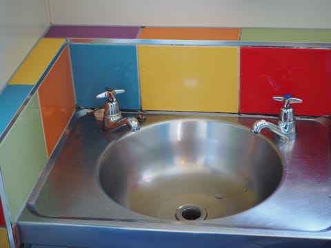 Double Room, Shared Bathroom | Bathroom sink