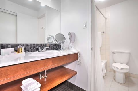Standard Room, 2 Queen Beds, Non Smoking, Balcony | Bathroom | Hair dryer, bathrobes, towels, soap