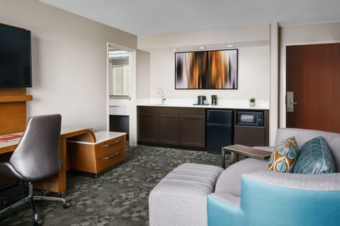 Suite, 1 Bedroom | Living area | TV, pay movies