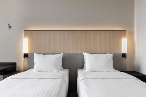 Room, 2 Twin Beds | Premium bedding, minibar, in-room safe, desk