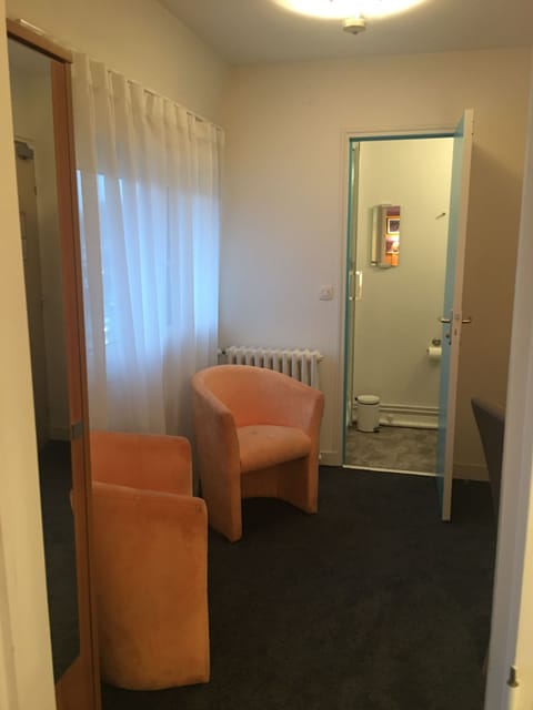 Standard Double Room, 1 Bedroom | In-room safe, individually decorated, desk, blackout drapes