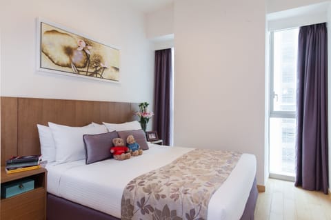 2-Bedroom Premier Apartment | Minibar, in-room safe, desk, soundproofing