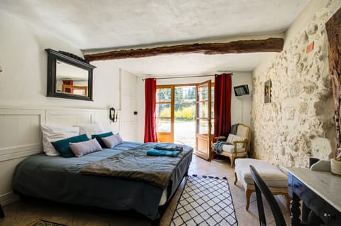 Double Room, Ensuite, Courtyard View (Annonciade)