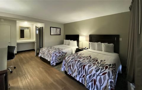 Deluxe Room, 2 Double Beds (Smoke Free) | Blackout drapes, soundproofing, iron/ironing board, free WiFi