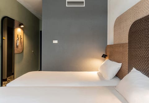 Twin Room, Non Smoking | Premium bedding, desk, laptop workspace, soundproofing