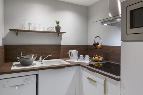 Premium Suite | Private kitchen | Fridge, microwave, stovetop, espresso maker