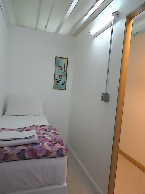 Shared Dormitory, Men only | Free WiFi, bed sheets