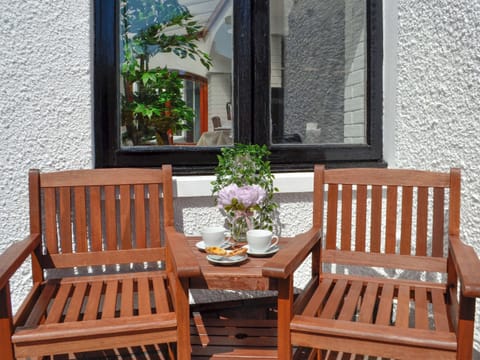 Sitting-out-area | Blair Terrace, Portpatrick, near Stranraer