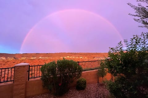 Unobstruced view from the backyard is perfect to view legendary desert sunsets.