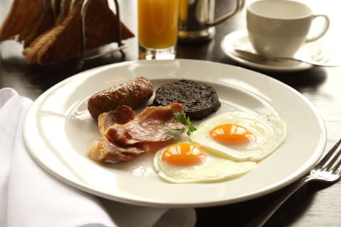 Daily full breakfast (GBP 22 per person)