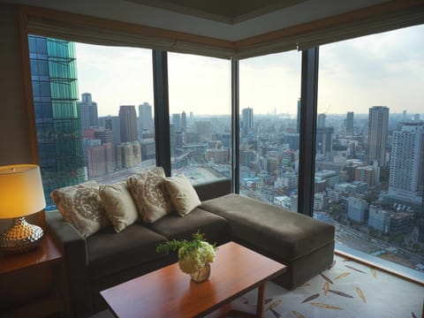 Room, 2 Bedrooms, City View (Residence) | View from room
