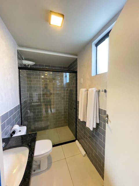 Family Room | Bathroom | Shower, towels, toilet paper