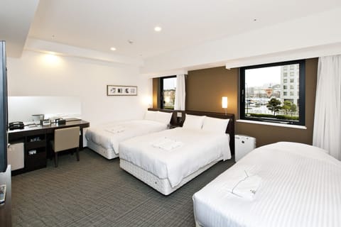 Standard Universal Twin Room, Non Smoking (with Sofa Bed) | Down comforters, desk, blackout drapes, free WiFi