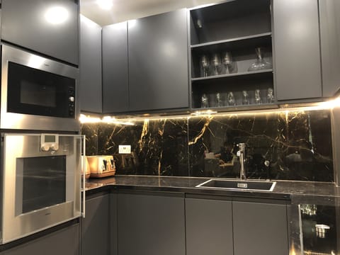 Well equipped kitchen