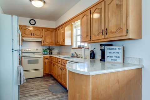 Saltaire Kitchen Beach House