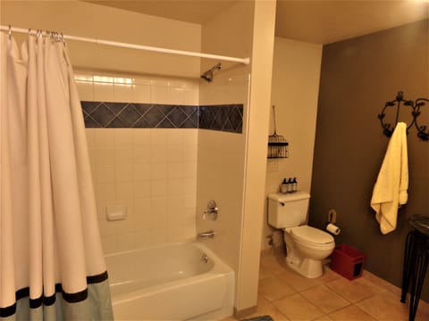 Condo, Multiple Beds, Mountain View (Black Bear 2 Bed 2 Bath BBCS) | Bathroom | Combined shower/tub, free toiletries, hair dryer, towels