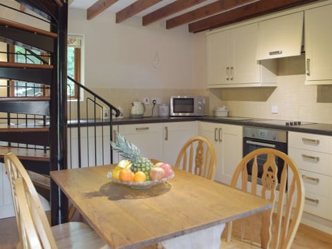 Kitchen/diner | Keepers Nook - Dinas Country Club, Dinas Cross, near Newport