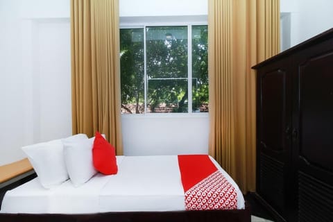 Standard Double Room | Hypo-allergenic bedding, desk, laptop workspace, free WiFi