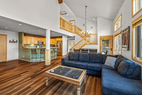 Living & Dining Area