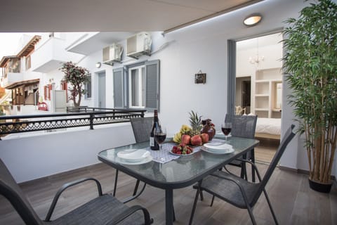 Apartment, 2 Bedrooms | Terrace/patio