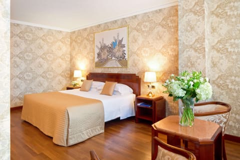 Deluxe Double Room | Premium bedding, minibar, in-room safe, individually decorated