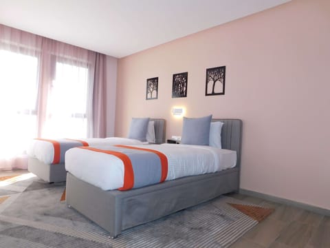 Comfort Triple Room | Premium bedding, minibar, in-room safe, desk
