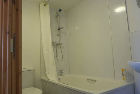 Double or Twin Room (with Shower) | Bathroom shower