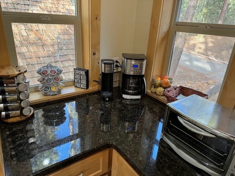 Traditional coffee maker and K-cup brewer, with special guest - Toaster Oven