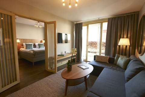 Junior Suite | Premium bedding, minibar, individually decorated, individually furnished