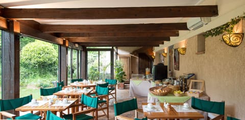 Daily buffet breakfast (EUR 14 per person)