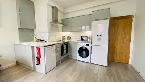 Standard Apartment | Private kitchen | Full-size fridge, microwave, oven, dishwasher