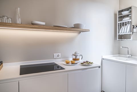 Exclusive Apartment (Bomben) | Private kitchen | Fridge, electric kettle