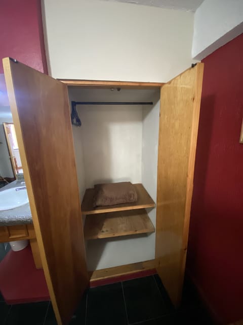 Premium bedding, pillowtop beds, free WiFi, bed sheets