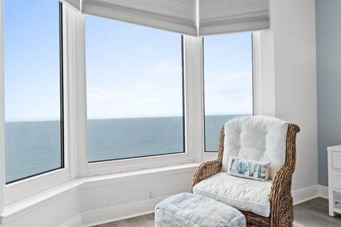 Condo, 2 Bedrooms, Balcony, Ocean View (1736) | 2 bedrooms, individually decorated, individually furnished