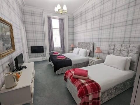 Standard Triple Room, Ensuite