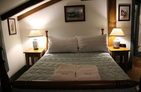 Cottage | Free WiFi, bed sheets