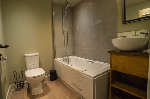 Double Room, Ensuite (Room 2) | Bathroom