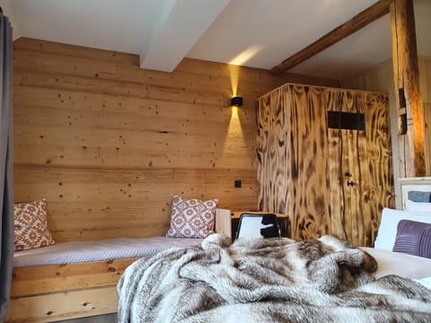 Deluxe Condo, Sauna (Wald Lodge, inkl. 85€ Reinigung) | In-room safe, individually decorated, blackout drapes, travel crib