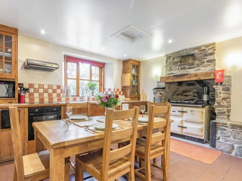 Kitchen/diner | Grantully Cottage, Aberfeldy
