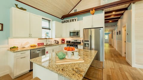 The well appointed kitchen...