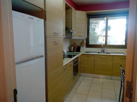 Apartment | Private kitchen | Fridge, microwave, oven, stovetop