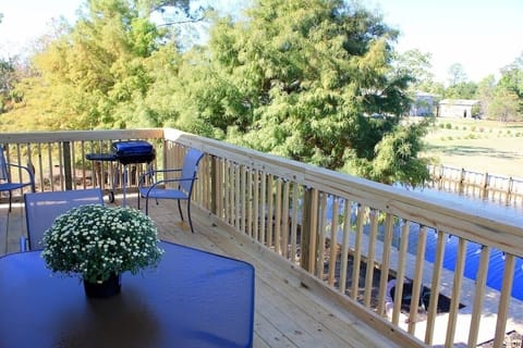 Comfort Cottage, Private Bathroom, Canal View (Fish-on Hideaway) | Terrace/patio