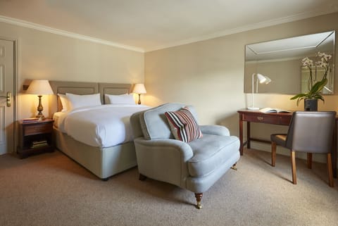 Superior Room | Desk, rollaway beds, free WiFi