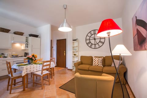 Family Apartment, Multiple Bedrooms (Casa Al Prato Apt. A) | Dining