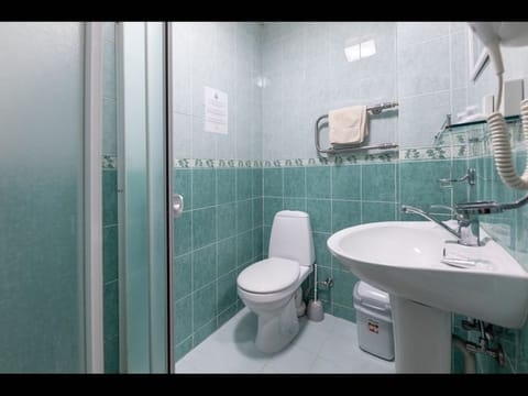 Room, 1 Bedroom, Smoking, Balcony | Bathroom