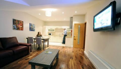 Two-Bedroom Apartment (5 Adults) | In-room dining