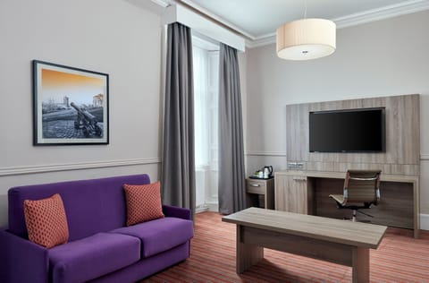 Superior King With Sofa | In-room safe, desk, iron/ironing board, free cribs/infant beds