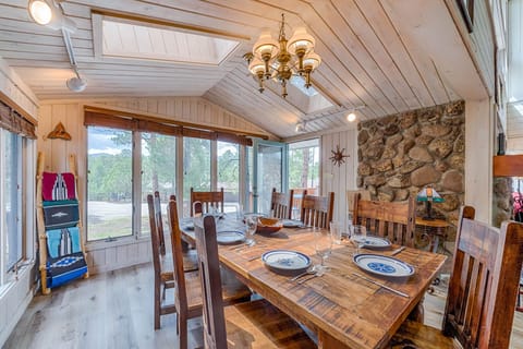 Cabin, Multiple Beds, Hot Tub | Dining