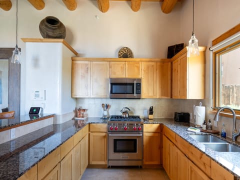 Villa, 2 Bedrooms | Private kitchen | Fridge, microwave, oven, stovetop